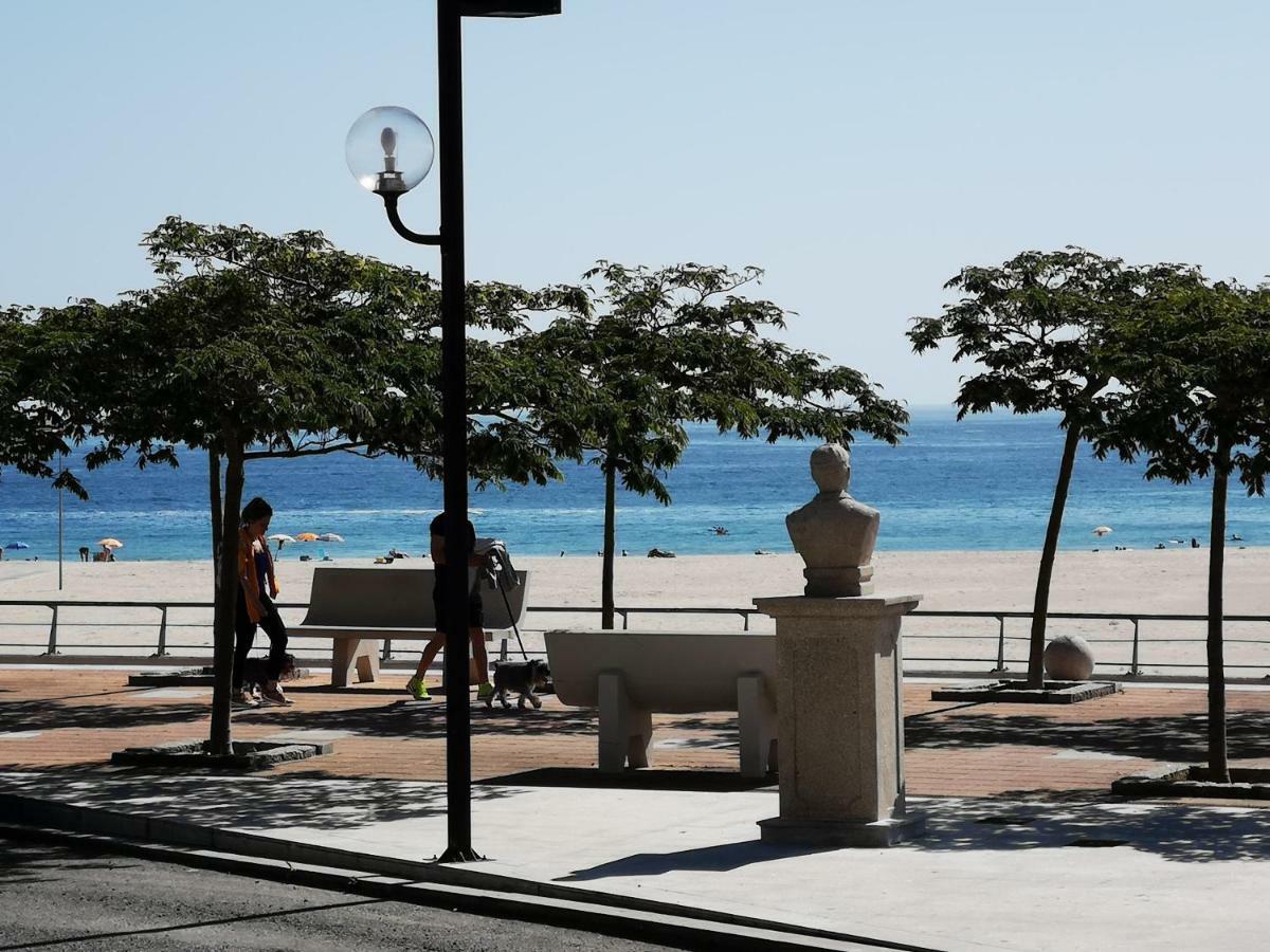 Duplex Tres Dormitorios Playa A Rapadoira Foz Kültér fotó